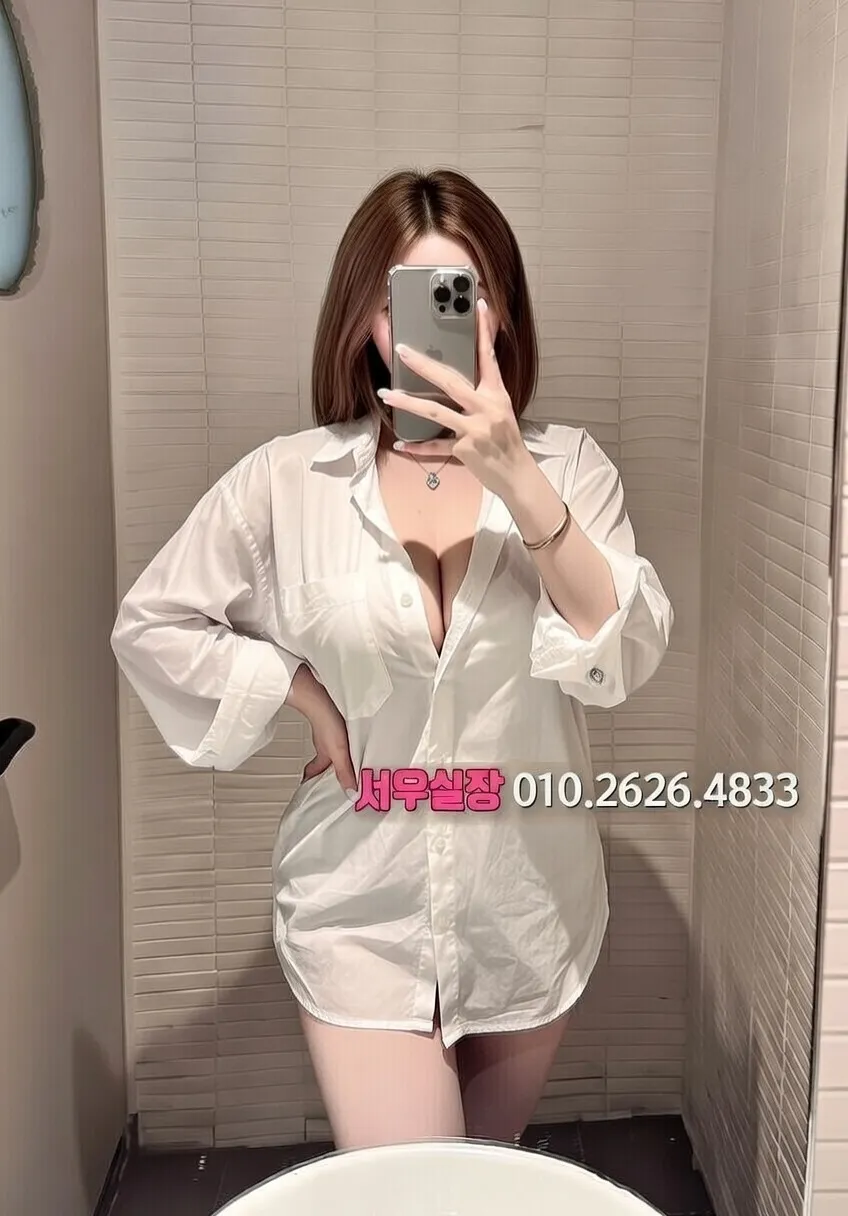 프리미엄 파트너 프로필 6 - 다양한 스타일의 매력적인 파트너